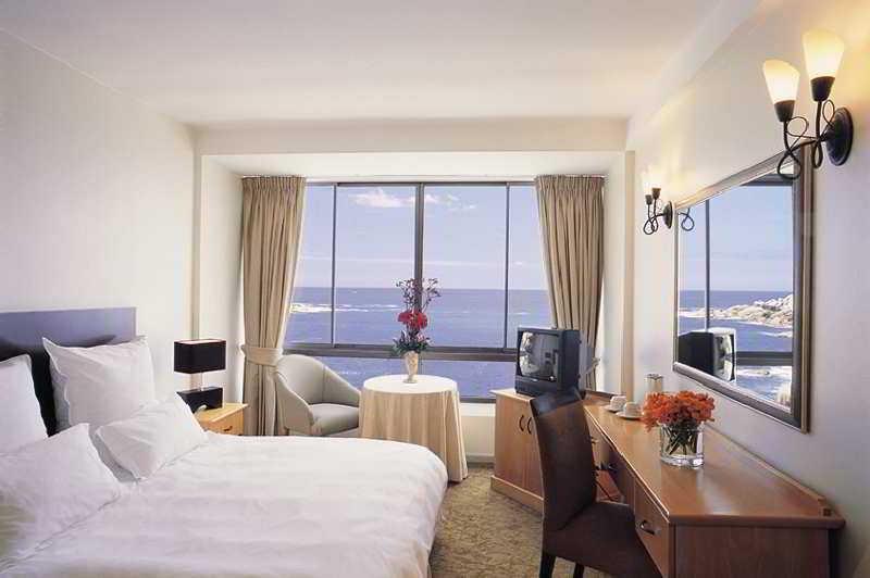 Ambassador Hotel And Self Catering Apartments Cape Town Exterior photo