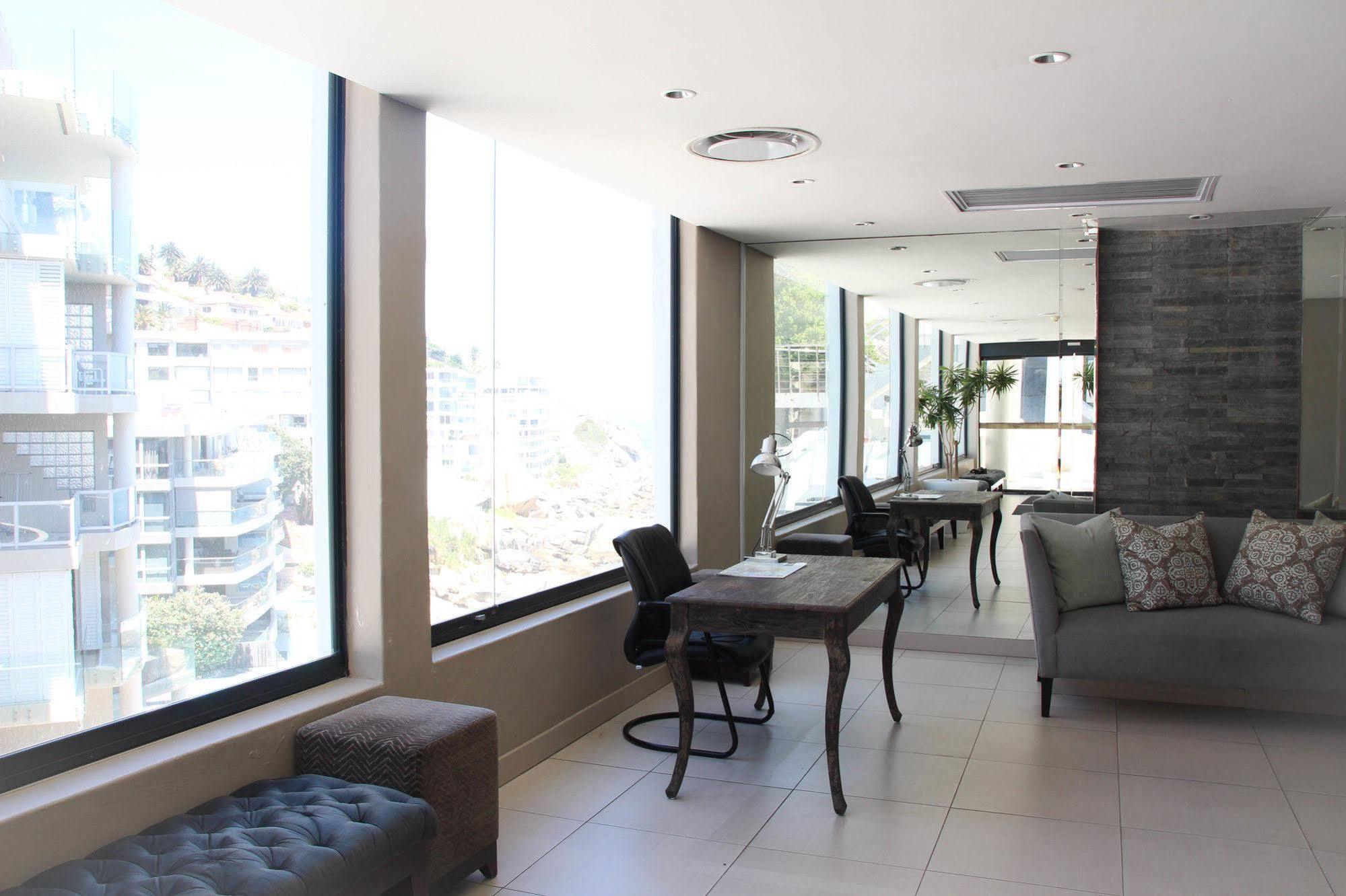Ambassador Hotel And Self Catering Apartments Cape Town Exterior photo