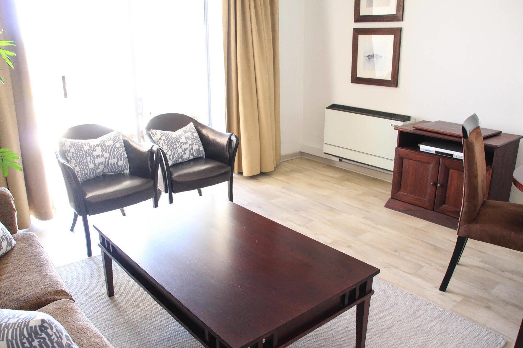 Ambassador Hotel And Self Catering Apartments Cape Town Exterior photo