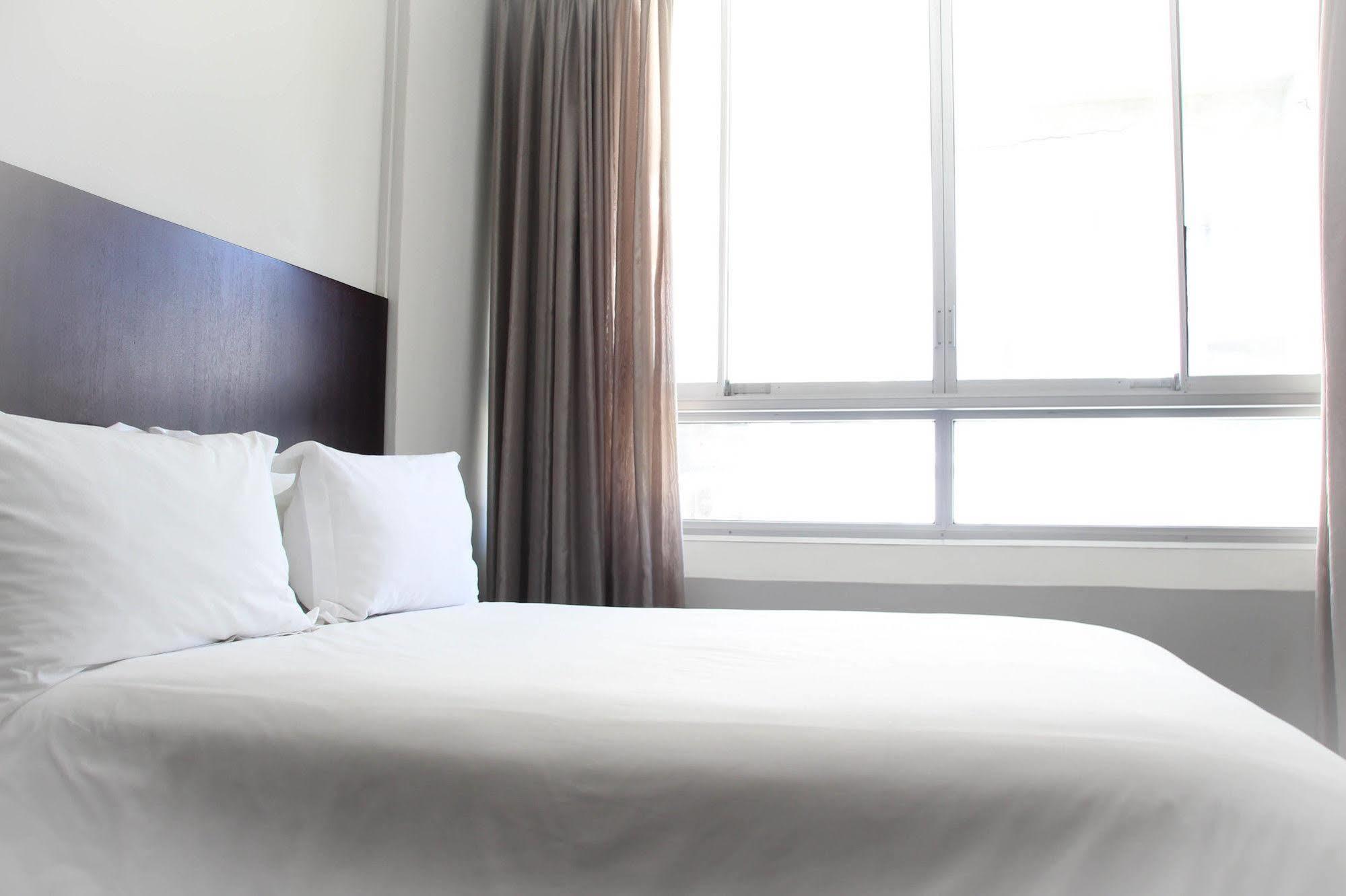 Ambassador Hotel And Self Catering Apartments Cape Town Exterior photo