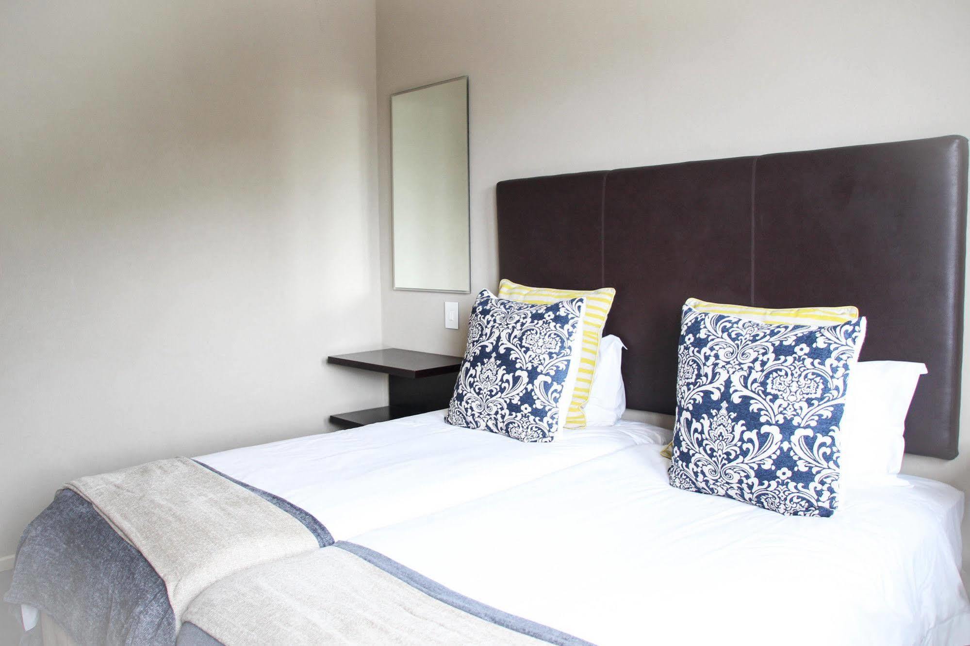 Ambassador Hotel And Self Catering Apartments Cape Town Exterior photo