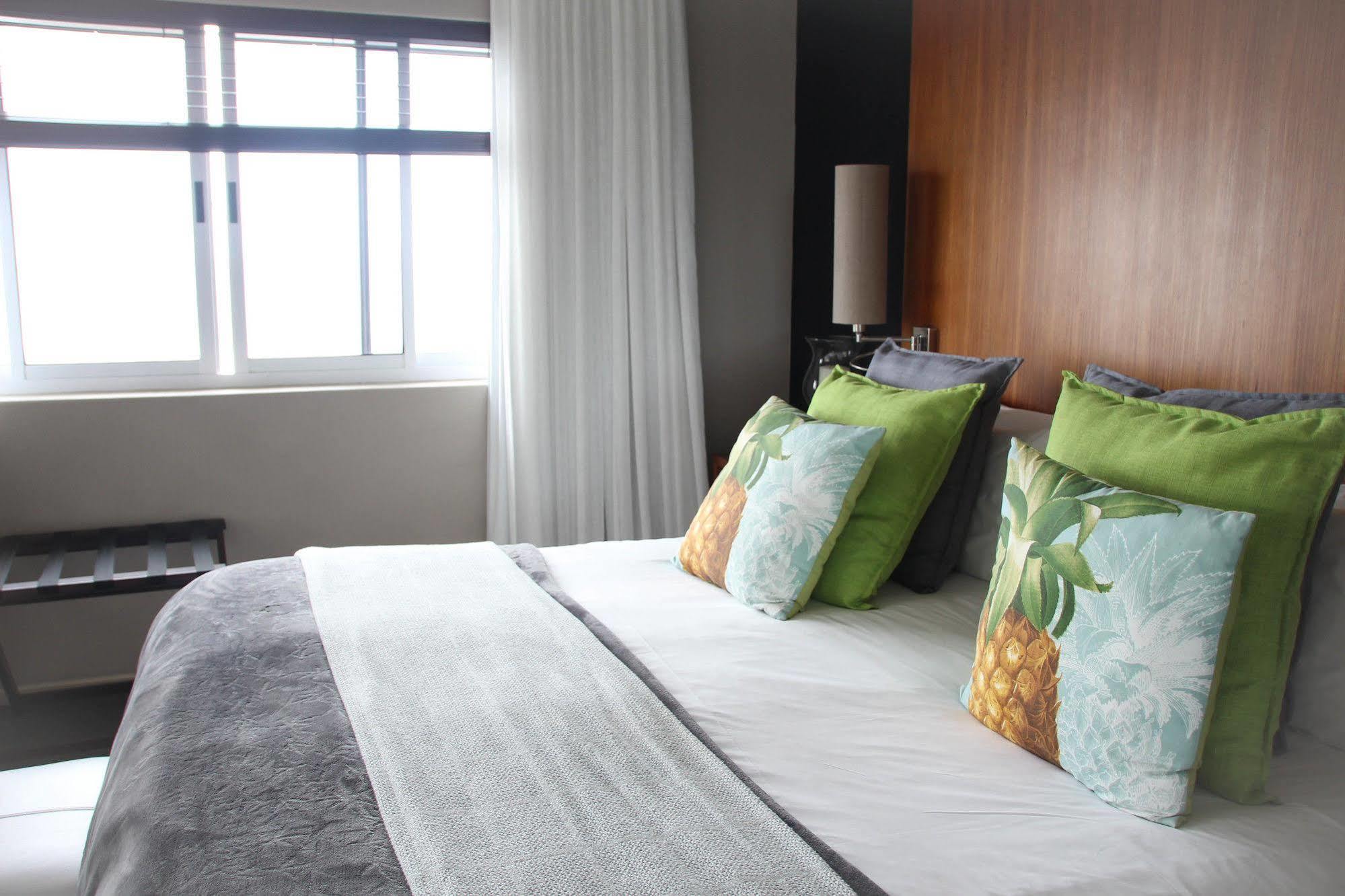 Ambassador Hotel And Self Catering Apartments Cape Town Exterior photo