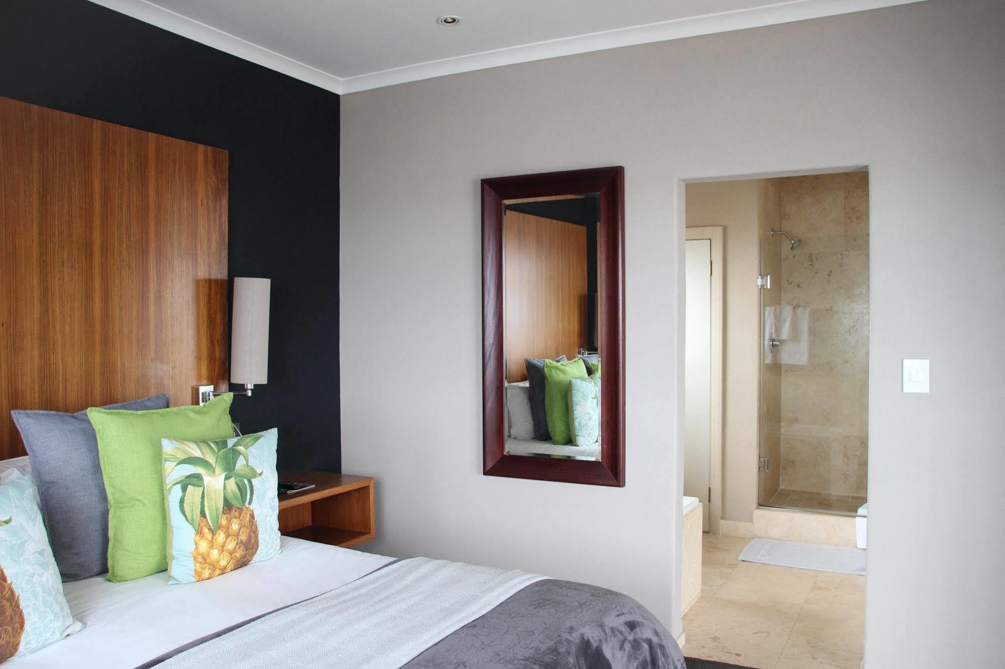 Ambassador Hotel And Self Catering Apartments Cape Town Exterior photo