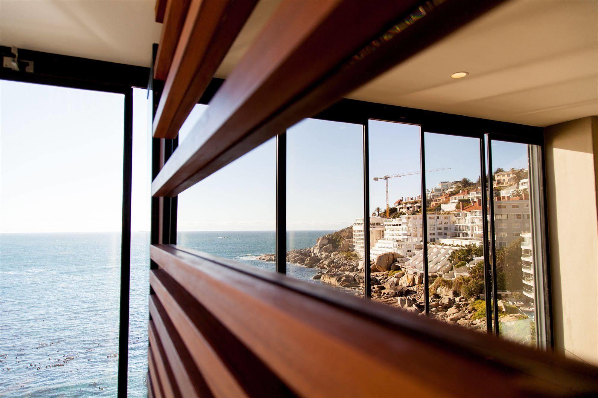 Ambassador Hotel And Self Catering Apartments Cape Town Exterior photo