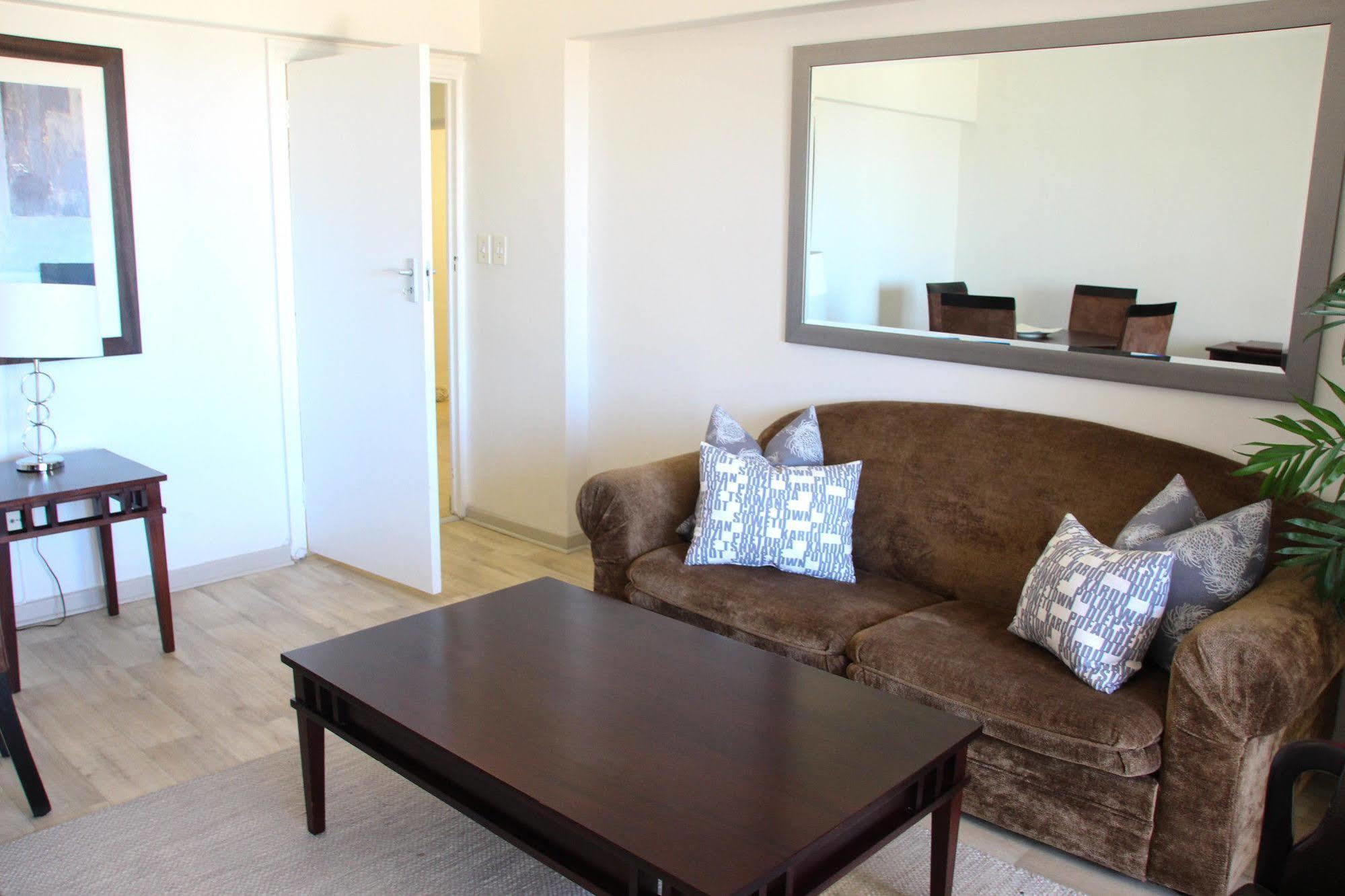 Ambassador Hotel And Self Catering Apartments Cape Town Exterior photo